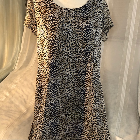 Leopard flowy dress size medium - Picture 1 of 12